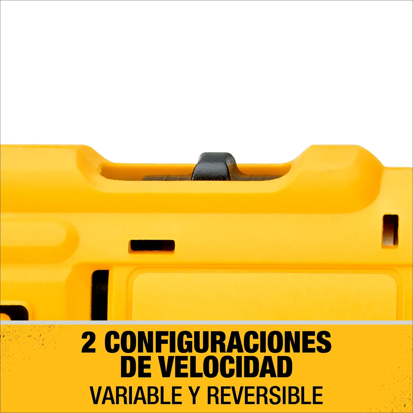 Primer plano de una herramienta eléctrica DEWALT de color amarillo, mostrando un interruptor negro. El texto en la parte inferior dice '2 configuraciones de velocidad, variable y reversible.'