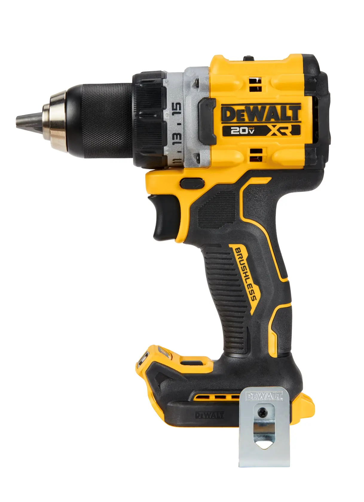 Un taladro inalámbrico DEWALT 20V XR sin escobillas, de cuerpo negro y amarillo, con mango ergonómico y gancho de cinturón de metal.