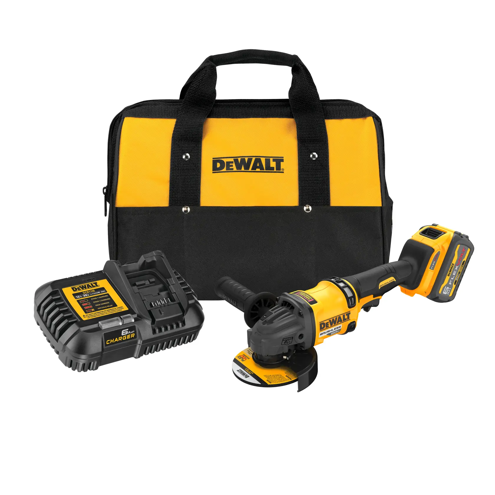 Un set de amoladora angular inalámbrica DEWALT que incluye una bolsa de transporte amarilla y negra, un cargador de batería y la amoladora inalámbrica con la batería instalada.